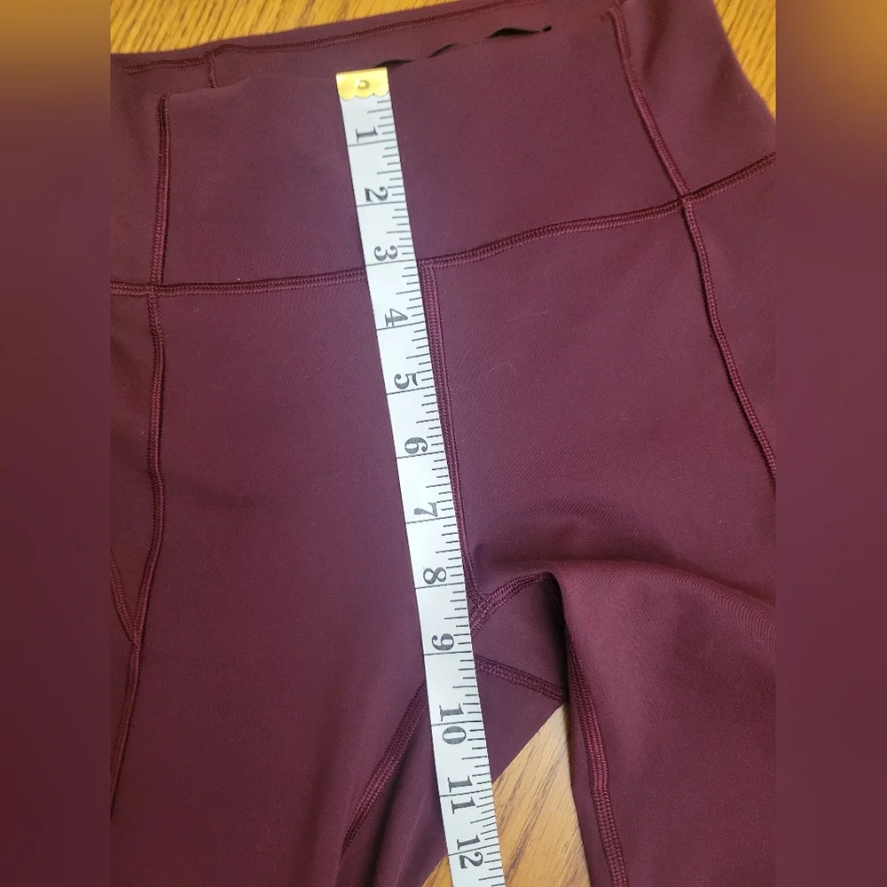 Lululemon In Movement 7/8 Tight Everlux 25